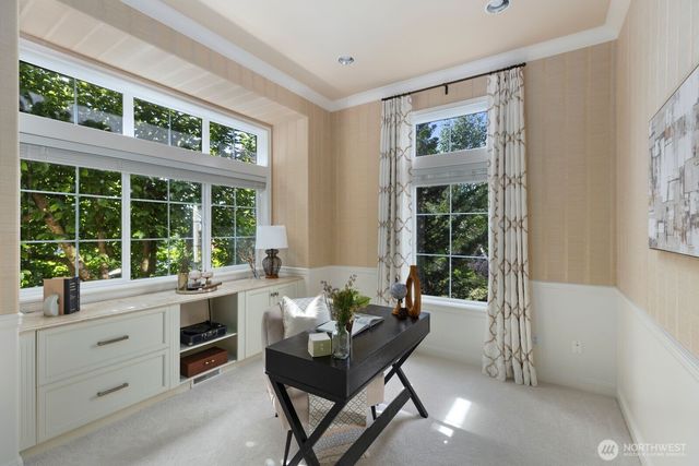 23115 SE 44th Street, Sammamish, WA 98075