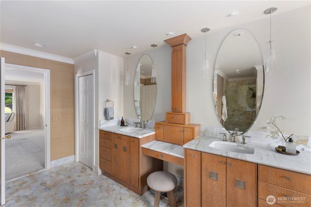 23115 SE 44th Street, Sammamish, WA 98075