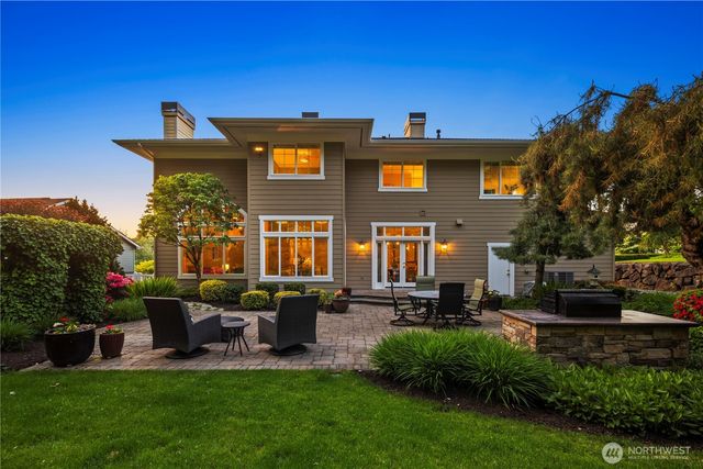 23115 SE 44th Street, Sammamish, WA 98075