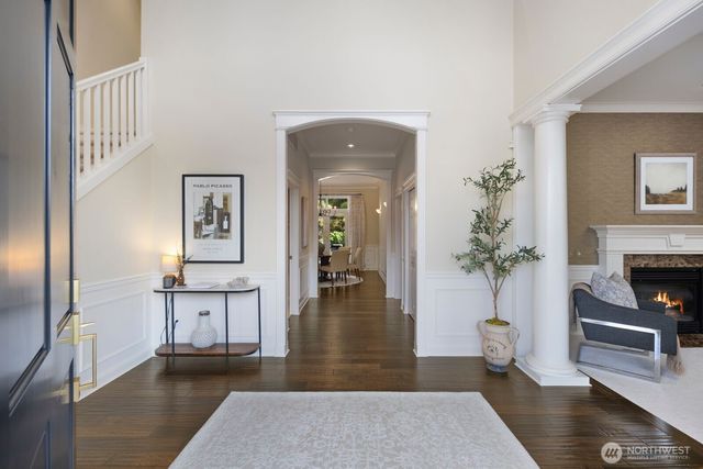 23115 SE 44th Street, Sammamish, WA 98075