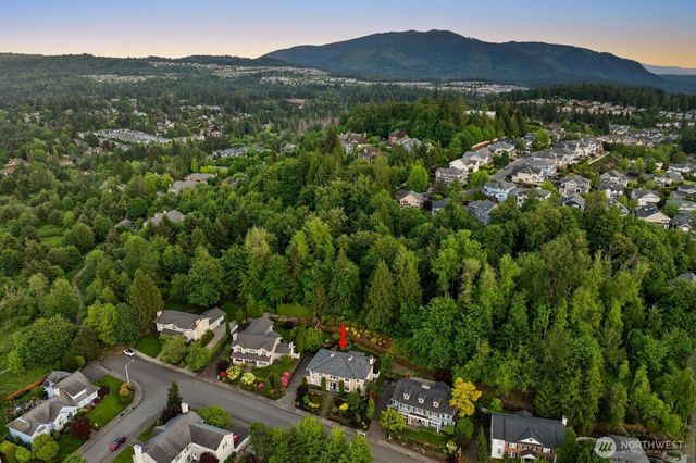 23115 SE 44th Street, Sammamish, WA 98075