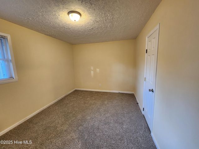 395 Maple Street, Jacksonville, NC 28540