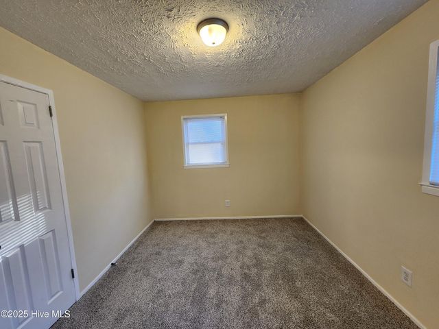 395 Maple Street, Jacksonville, NC 28540