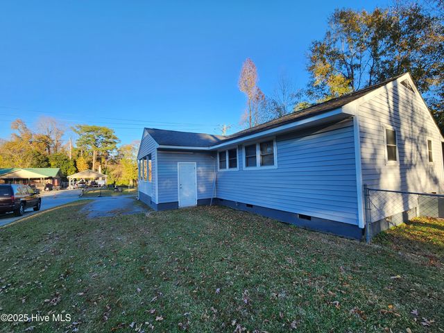 395 Maple Street, Jacksonville, NC 28540