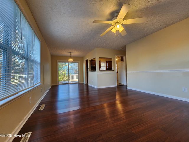 395 Maple Street, Jacksonville, NC 28540