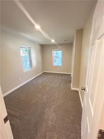 5246 Lyon Avenue, Kansas City, MO 64123