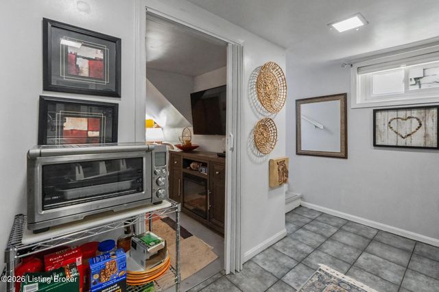 211 Pennsylvania Ave, Louisville, KY 40206