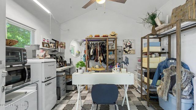 211 Pennsylvania Ave, Louisville, KY 40206