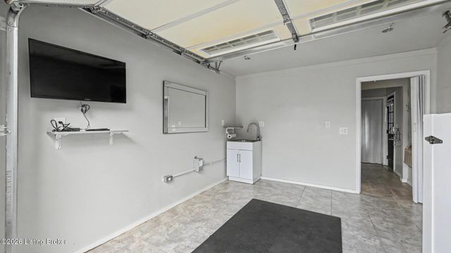 211 Pennsylvania Ave, Louisville, KY 40206