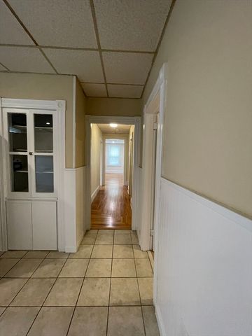 50 Whipple St 1, Worcester, MA 01607