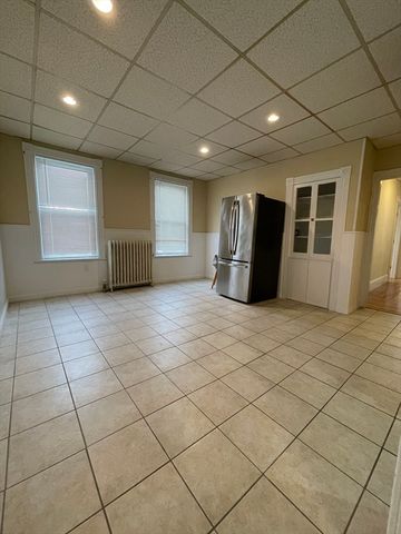 50 Whipple St 1, Worcester, MA 01607