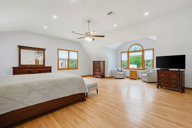 88 Andrews Rd, Marlborough, MA 01752