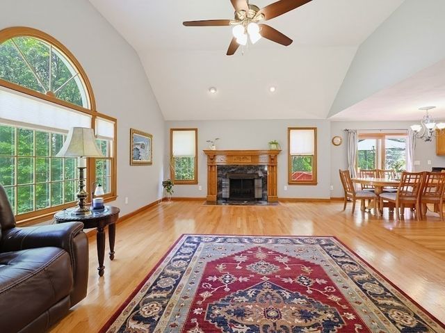 88 Andrews Rd, Marlborough, MA 01752