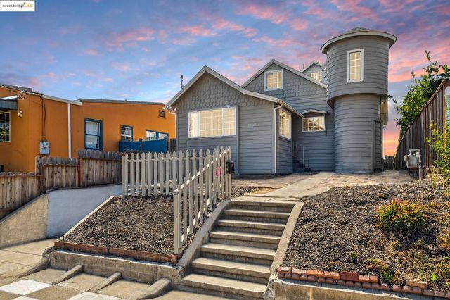3427 Laguna Ave, Oakland, CA 94602