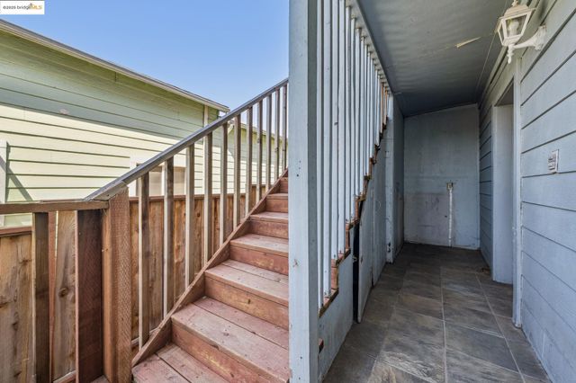 3427 Laguna Ave, Oakland, CA 94602