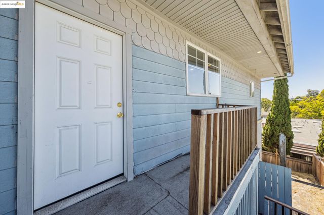 3427 Laguna Ave, Oakland, CA 94602