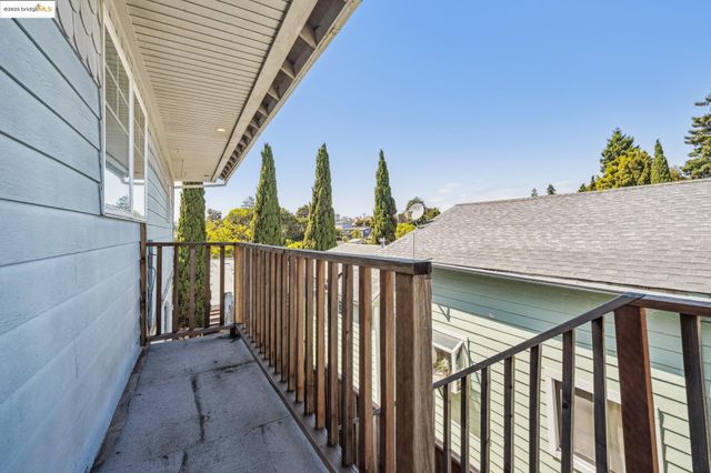 3427 Laguna Ave, Oakland, CA 94602