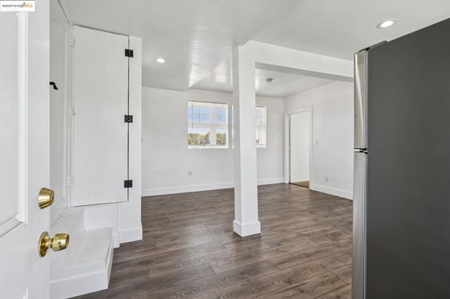 3427 Laguna Ave, Oakland, CA 94602