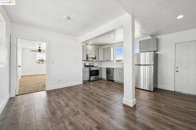 3427 Laguna Ave, Oakland, CA 94602
