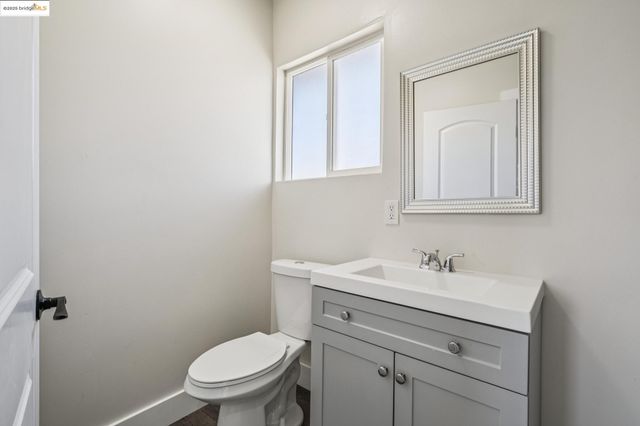 3427 Laguna Ave, Oakland, CA 94602