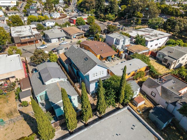 3427 Laguna Ave, Oakland, CA 94602