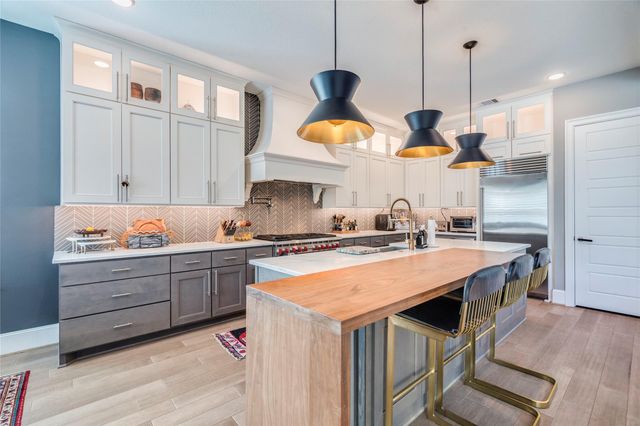 109 Bisset CT, Austin, TX 78738