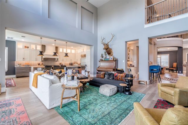 109 Bisset CT, Austin, TX 78738