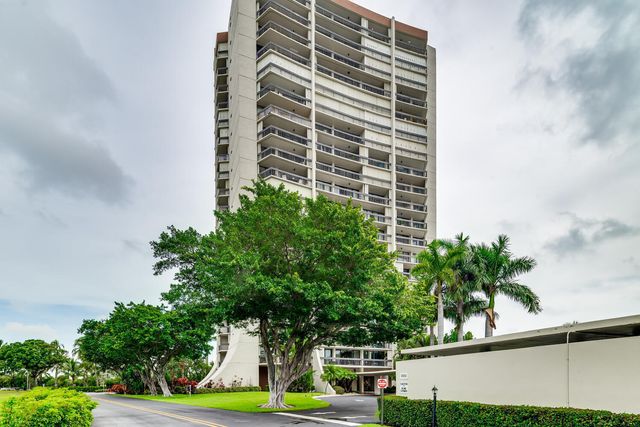 2000 PRESIDENTIAL Way 603, West Palm Beach, FL 33401