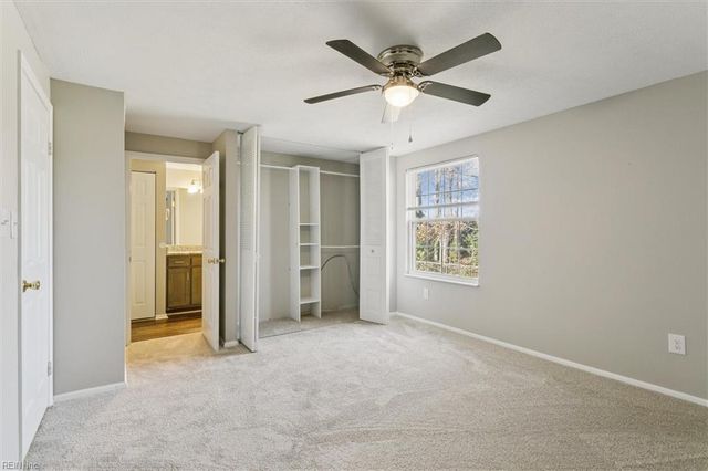 945 Chatsworth DR, Newport News, VA 23601