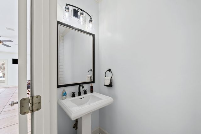 643 Cornwall Rd, Clarksville, TN 37043