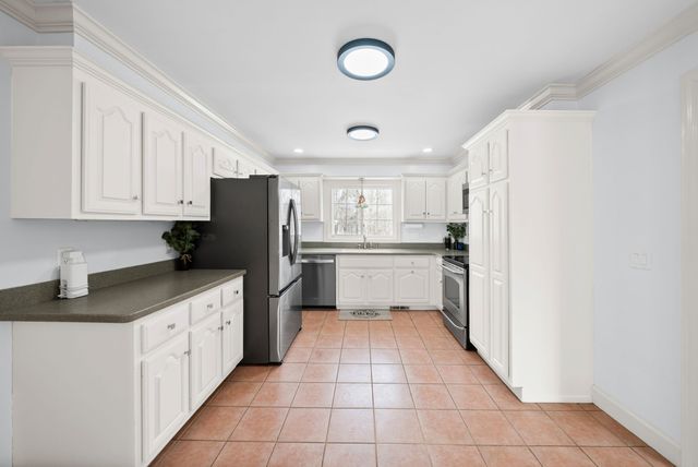 643 Cornwall Rd, Clarksville, TN 37043