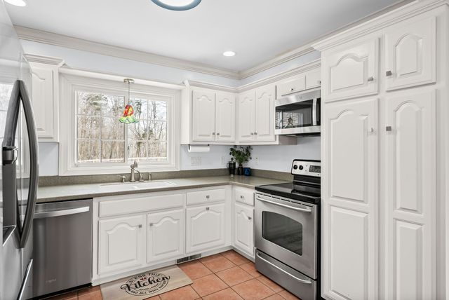 643 Cornwall Rd, Clarksville, TN 37043