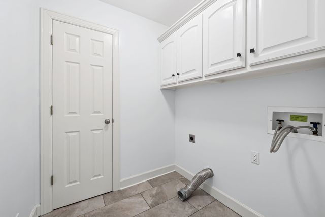 643 Cornwall Rd, Clarksville, TN 37043