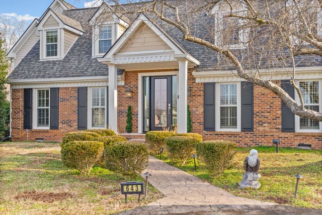 643 Cornwall Rd, Clarksville, TN 37043