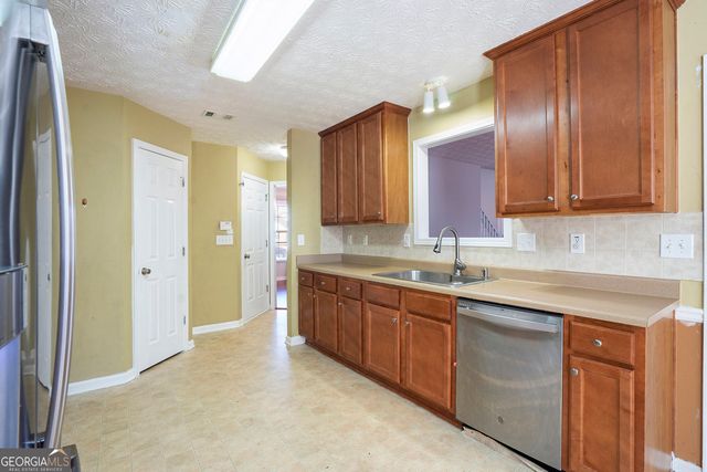 1359 River Club Drive NE, Conyers, GA 30012