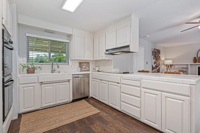 5263 Heritage Dr, Carmichael, CA 95608