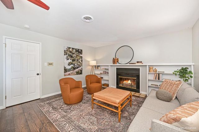 5263 Heritage Dr, Carmichael, CA 95608