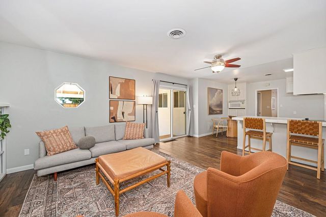 5263 Heritage Dr, Carmichael, CA 95608