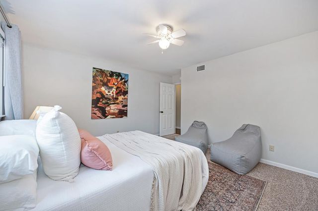 5263 Heritage Dr, Carmichael, CA 95608