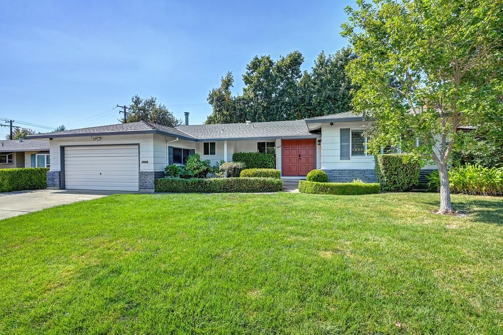 5263 Heritage Dr, Carmichael, CA 95608