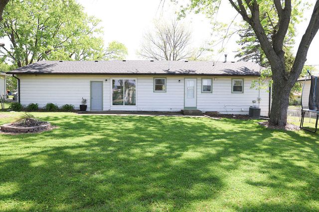 9370 Roosevelt Place, Crown Point, IN 46307