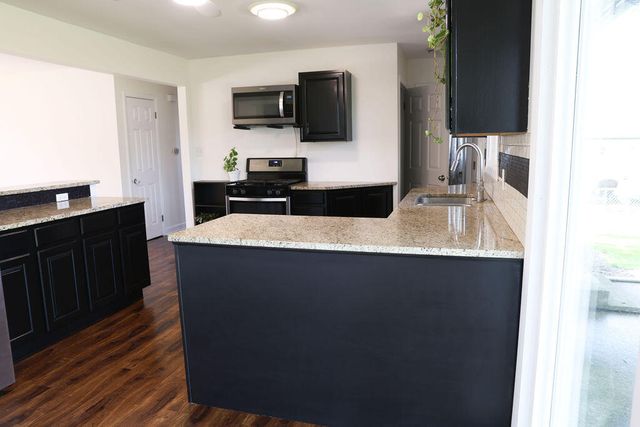 9370 Roosevelt Place, Crown Point, IN 46307