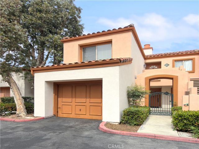 320 Villa Point, Newport Beach, CA 92660