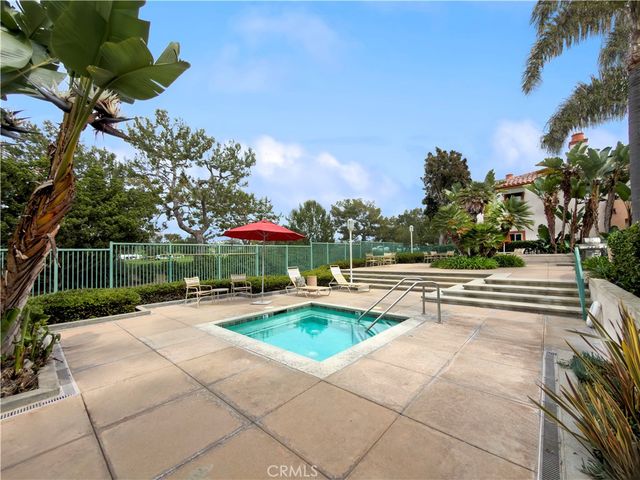 320 Villa Point, Newport Beach, CA 92660