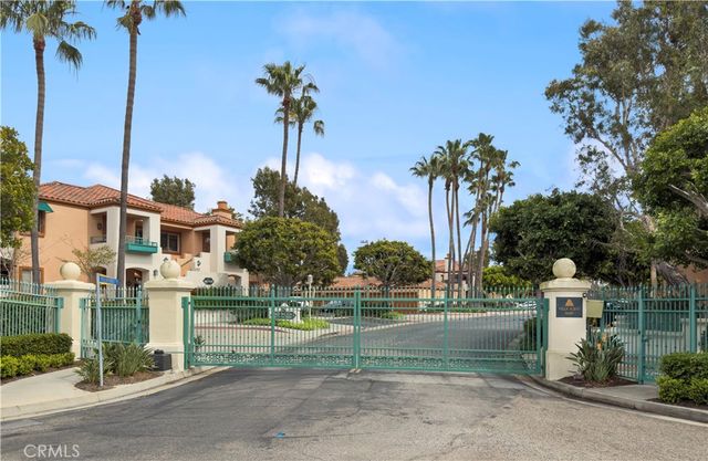 320 Villa Point, Newport Beach, CA 92660