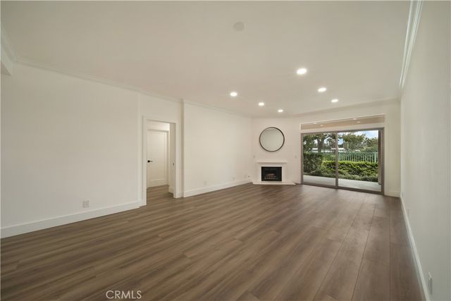 320 Villa Point, Newport Beach, CA 92660