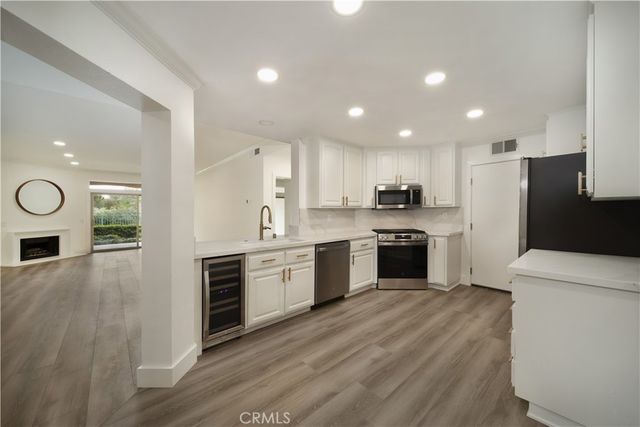320 Villa Point, Newport Beach, CA 92660