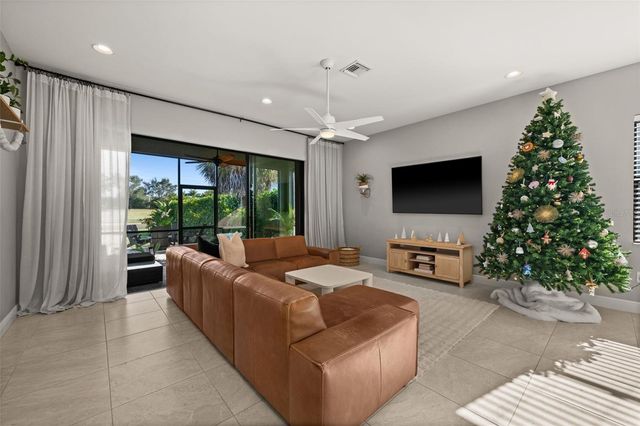 10661 ESSEX SQUARE BOULEVARD, Fort Myers, FL 33913