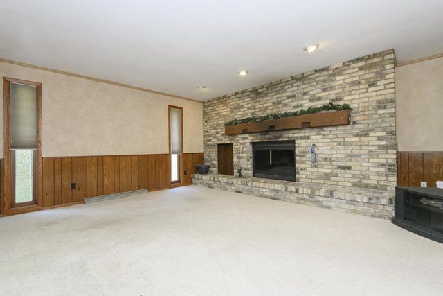 1330 Christopher COURT, Oconomowoc, WI 53066