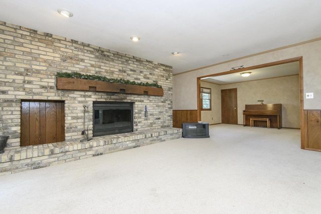 1330 Christopher COURT, Oconomowoc, WI 53066